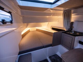 Quarken 27 Cabin Yamaha F300XSB SBW  valge