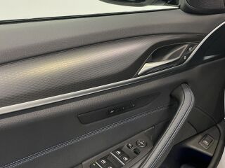 BMW 530 D xDRIVE Touring M-Sportpakett 3.0 210kW