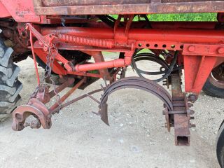 TRAKTOR T-16M rippsüsteem/muldaja/kast/niiduk/jvv