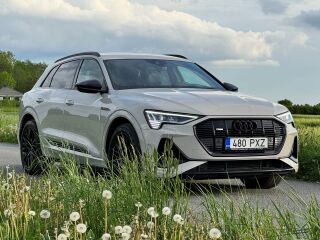 Audi e-tron S-line 55 158kW