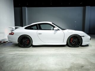 Porsche 911 Carrera GT3 Bodykit 3.4 221kW