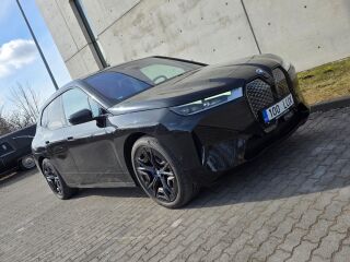 BMW iX xDrive 40 M-Pakett Autopilot 240kW