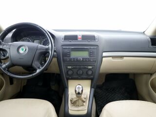Skoda Octavia Highline 1.6 85kW