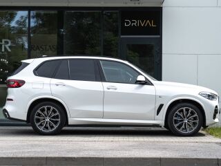 BMW X5 xDrive30d M-Sportpakett 3.0 210kW