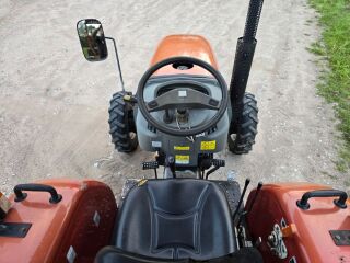 TRAKTOR FOTON 204