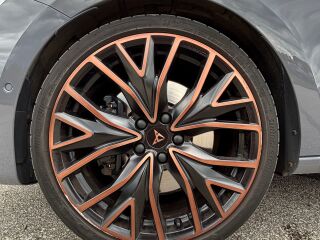 Cupra Leon 2.0 228кВ