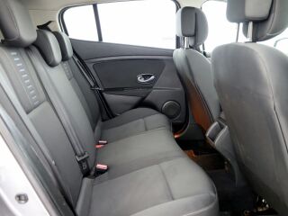 Renault Megane Elegance 1.6 81кВ