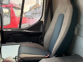 Volvo FE 330 Side open
