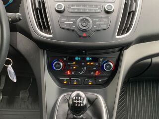 Ford Grand C-Max Titanium 1.0 74kW