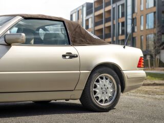 Mercedes-Benz SL 500 5.0 V8 235кВ