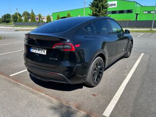 Tesla Model Y Long Range Dual Motor AWD 2022 153kW