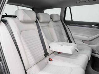 Volkswagen Passat Elegance 2.0 110kW