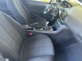 Peugeot 308 1.2 R4 81kW
