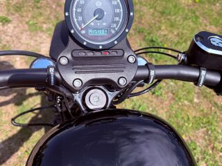 Harley-Davidson Sportster 883 IRON