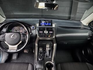 Lexus NX 300h Comfort 2.5 114kW
