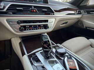 BMW 730 3.0 R6 195kW