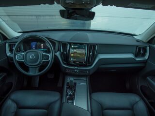 Volvo XC60 B4 2.0 B5 KERS MILD Kerghübriid MY2023 145kW