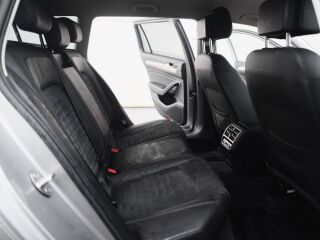 Volkswagen Passat Variant Highline 1.6 R4 TDI 88кВ