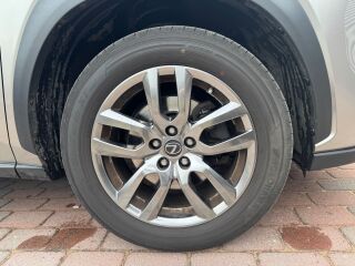 Lexus NX 300h 2.5 114кВ