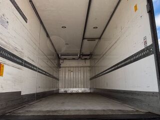 Mercedes-Benz Actros 1835 4x2 SIDE OPENING + CARRIER SUPRA 1150  260kW