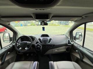 Ford Tourneo Custom Long Limited Edition 8k 2.2 R4 TDCi 114kW
