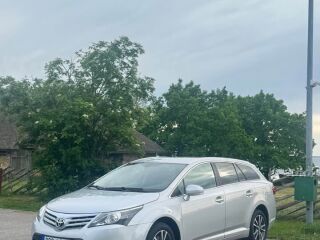 Toyota Avensis Sol Package 2.0 D-4D 91kW