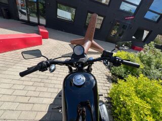 Harley-Davidson Sportster 883