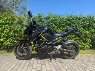 Kawasaki Z 900 R4 92kW