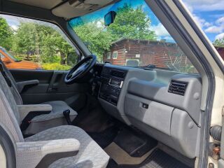 Volkswagen Multivan Westfalia California 2.4 57кВ