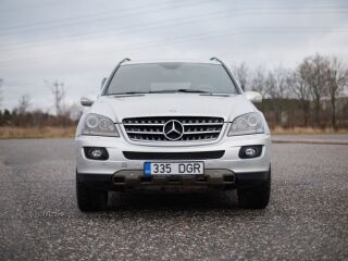 Mercedes-Benz ML 350 Edition 10 OFF-ROAD Pro Engineering Package 3.5 V6 200kW