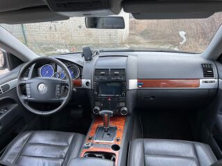 Volkswagen Touareg Black edition diesel 2.5 R5 Diesel 128kW