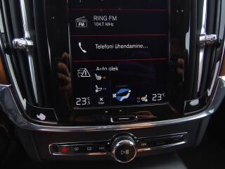 Volvo V90 AWD INSCRIPTION 2.0 140kW