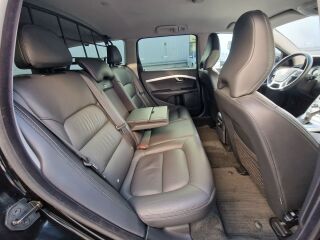 Volvo XC70 MOMENTUM AWD 4X4 2.4 R5 120кВ