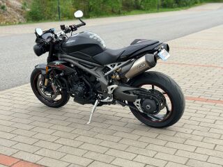 Triumph Speed Triple 1050 RS R3 110kW