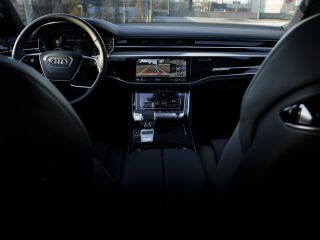 Audi A8 60 e-tron Quattro 3.0 V6 250 kW/60 kW TFSI OVC-HEV 250kW