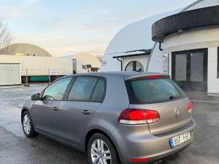 Volkswagen Golf 2.0 81kW