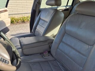 Lincoln Town Car 4.6 154kW