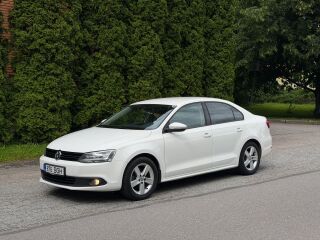 Volkswagen Jetta TSI 1.4 R4  90kW