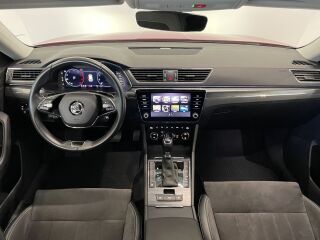 Skoda Superb Combi Elegance 2.0 110kW