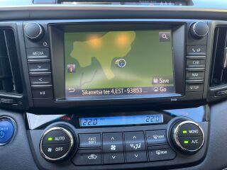 Toyota RAV4 Luxury Plus 2.5 114kW