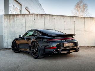 Porsche 911 TURBO S 3.6 523kW