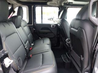 Jeep Wrangler 2.0 T-GDi Unlimited Sahara 2.0 200kW