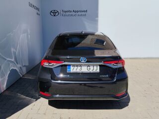 Toyota Corolla Hybrid  Sedan  1.8 hybrid 122 hp  e-CVT  f 1.8 hybrid 72kW