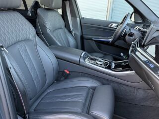 BMW X5 xDrive30d M-Sportpakett 3.0 MHEV 210kW