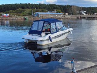 Four Winns 230 Horizon 5.7 Volvo Penta 190kW