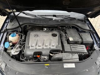 Volkswagen Passat R-Line Executive 2.0 103kW