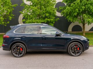 Porsche Cayenne PORSCHE CAYENNE S DIESEL 4.1 283кВ