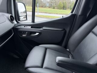 Mercedes-Benz Sprinter 319 CDI 3.0 V6 140кВ
