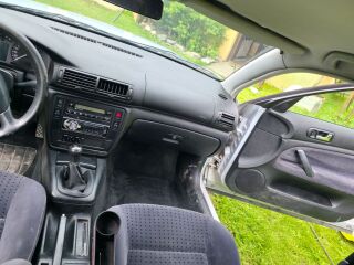 Volkswagen Passat Comfortline 1.8 R4 20V 92kW