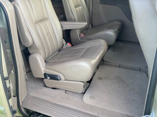 Chrysler Town & Country 3.6 211кВ